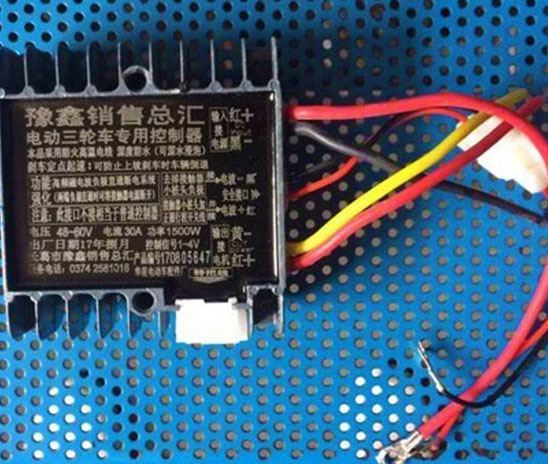 窯場專用工程電動(dòng)車控制器